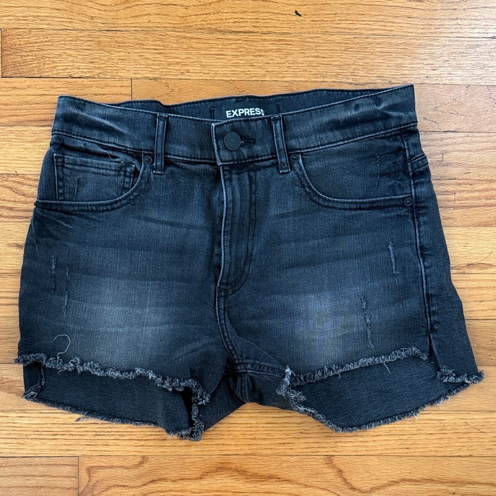 EXPRESS, Women's Grey Wash Jean Shorts